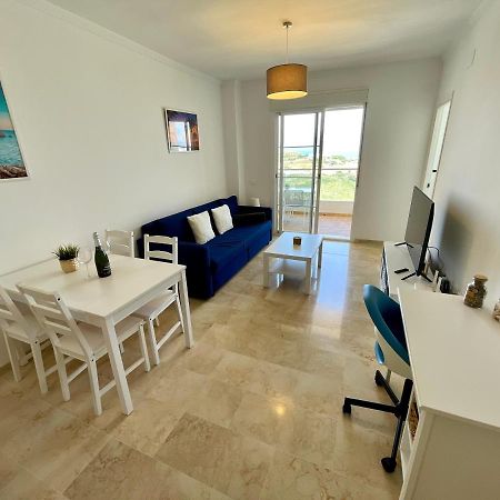 Top Sea View Apartment - 7 Minutes To Sotogrande Castillo de Sabinillas Extérieur photo