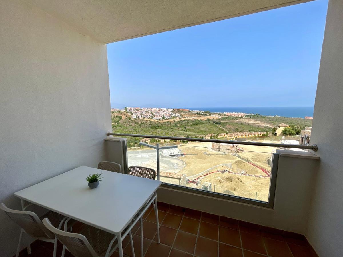 Top Sea View Apartment - 7 Minutes To Sotogrande Castillo de Sabinillas Extérieur photo